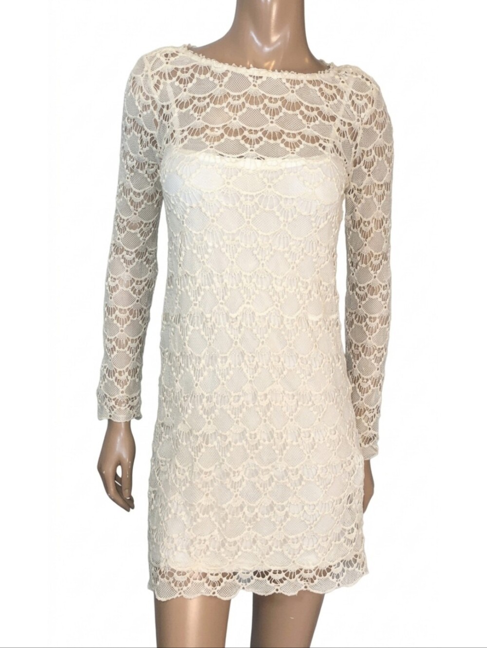 NEW Zara Scalloped Lace Long Sleeve Mini Dress Size Medium Cream Bridal Shower
